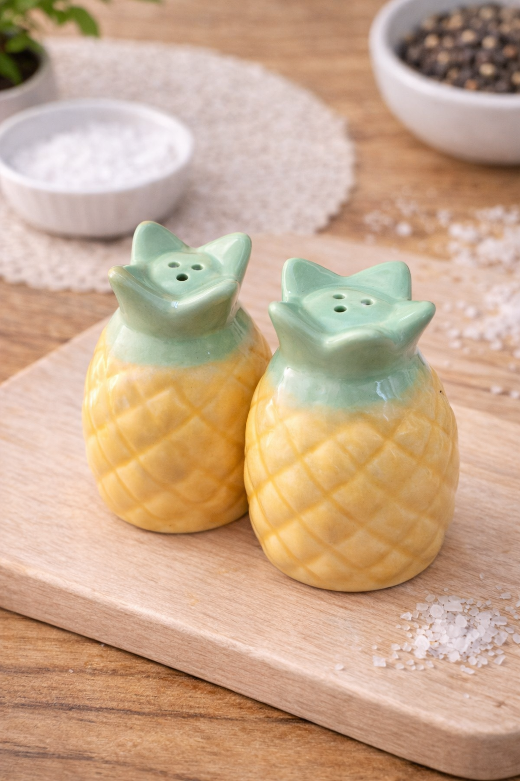 Tropical Pineapple Salt & Pepper Set