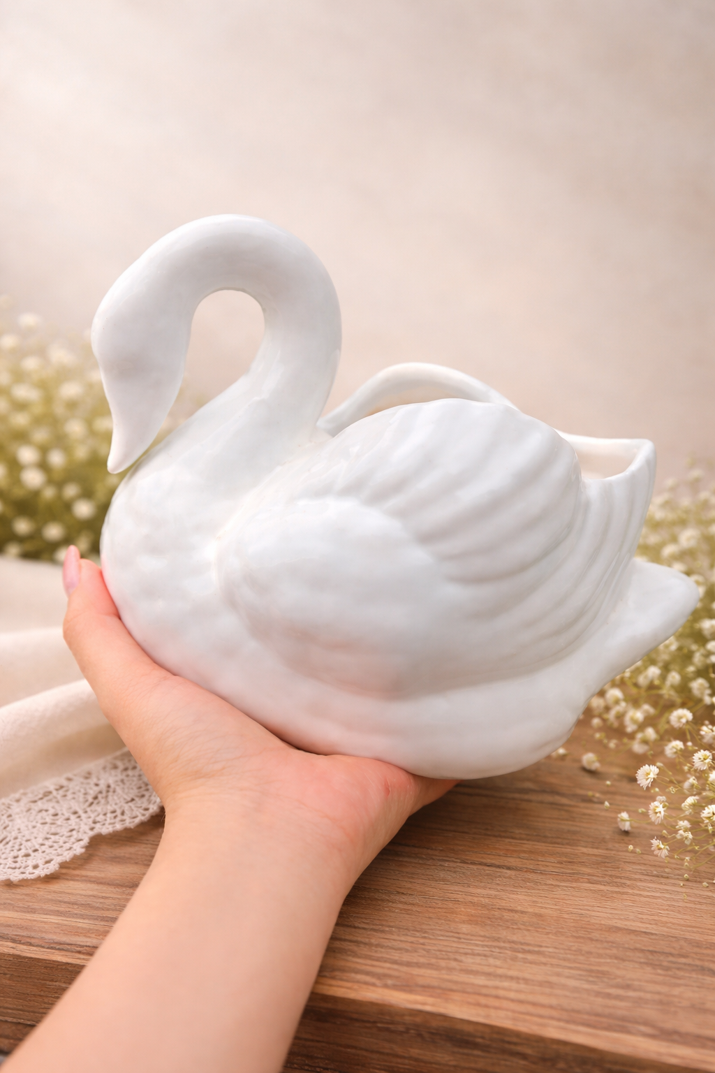 Swan Song Pot