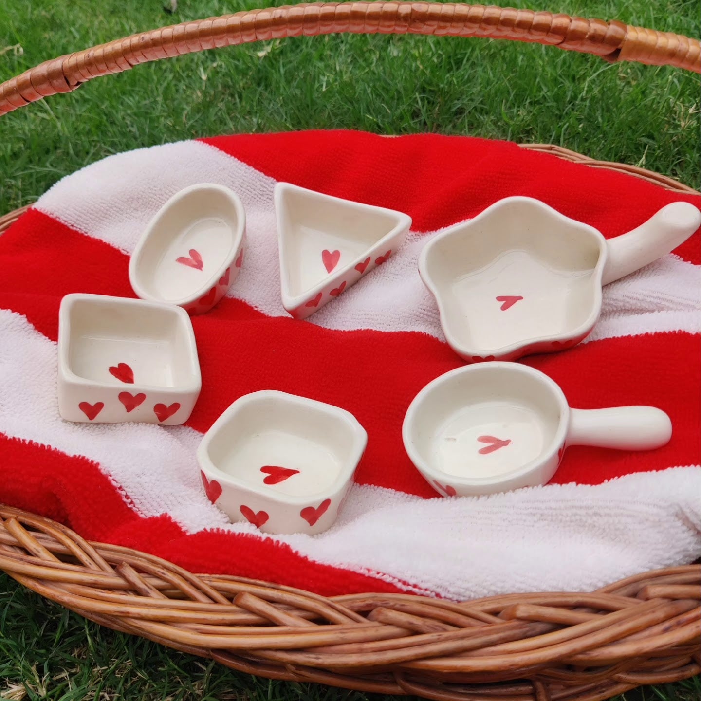 Heartsy Small Bowl Set