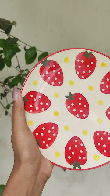 𝚂𝚝𝚛𝚊𝚠𝚋𝚎𝚛𝚛𝚢 𝙿𝚕𝚊𝚝𝚎