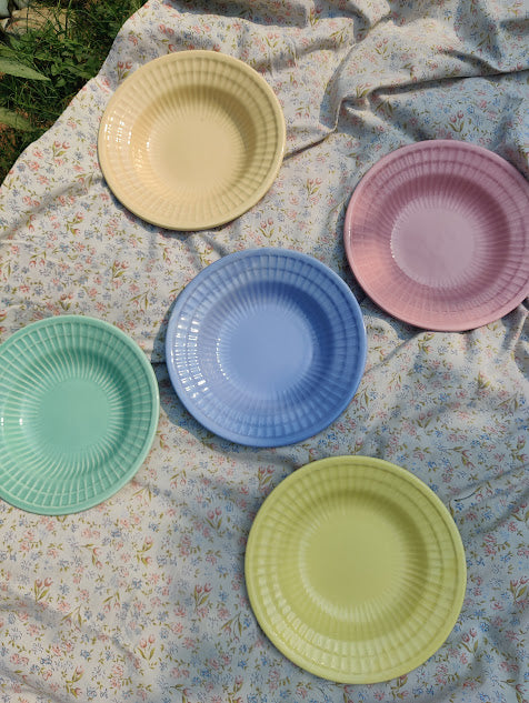 Sunny Plate Sets